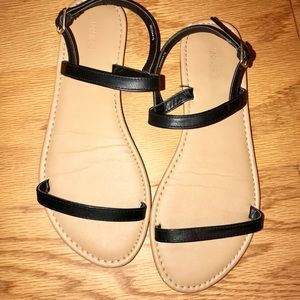 Tan Sandals With Black Straps Size 8.5